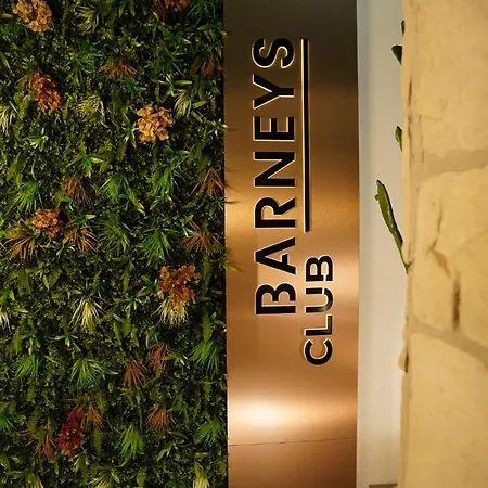 Bed and Breakfast Barneys