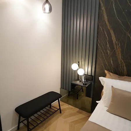 Barneys 4*